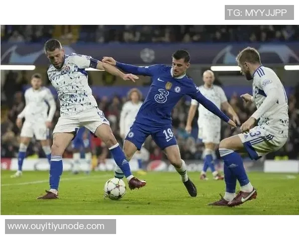 切尔西发布对阵伯恩茅斯海报里斯詹姆斯独自亮相展现风采 切尔西发布对阵伯恩茅斯海报里斯詹姆斯独自亮相展现风采