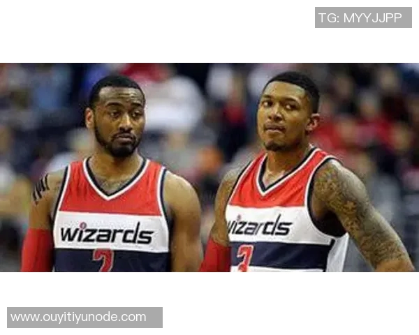 卢表示比尔今日缺席对抗训练仅进行投篮练习状态仍需观察 卢表示比尔今日缺席对抗训练仅进行投篮练习状态仍需观察