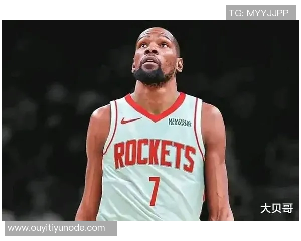 火箭队出征四连客战太阳勇士爵士两场登机照中未见杜兰特身影