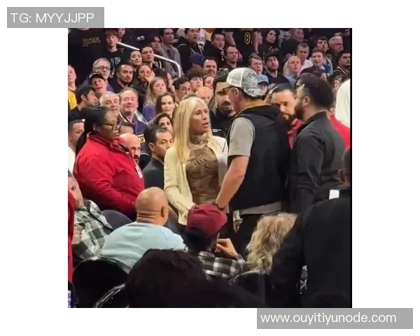 女球迷疑似骚扰湖人球员被保安驱逐老詹淡定剪指甲继续观赛