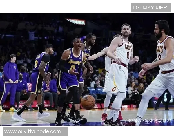 浓眉对战旧主状态回暖15投7中斩获18分9篮板2助攻1封盖 浓眉对战旧主状态回暖15投7中斩获18分9篮板2助攻1封盖