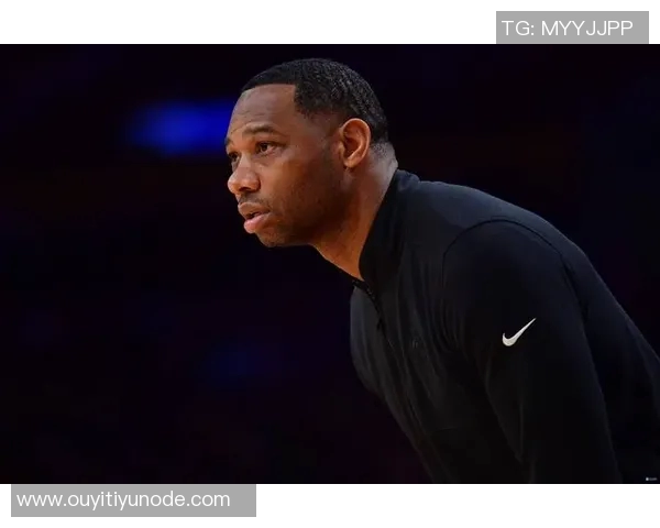 威利格林称赞新秀表现球队信任费尔斯奎因的关键时刻发挥